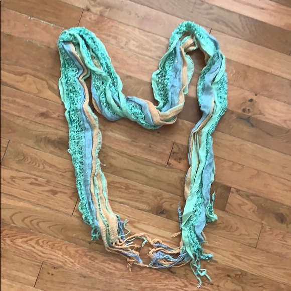 Spring/Summer scarf - Picture 2 of 3